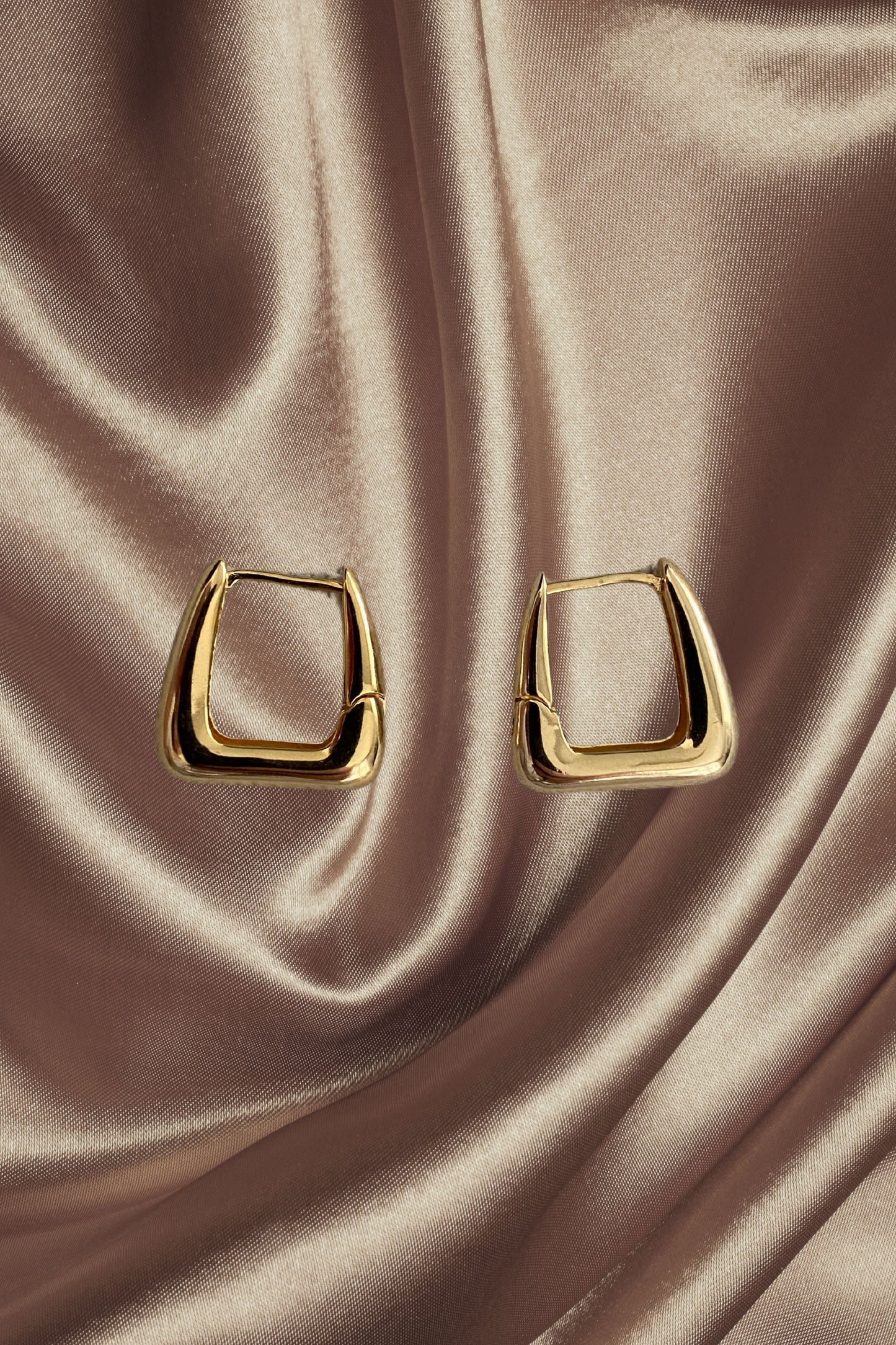 Frame Me Hoops