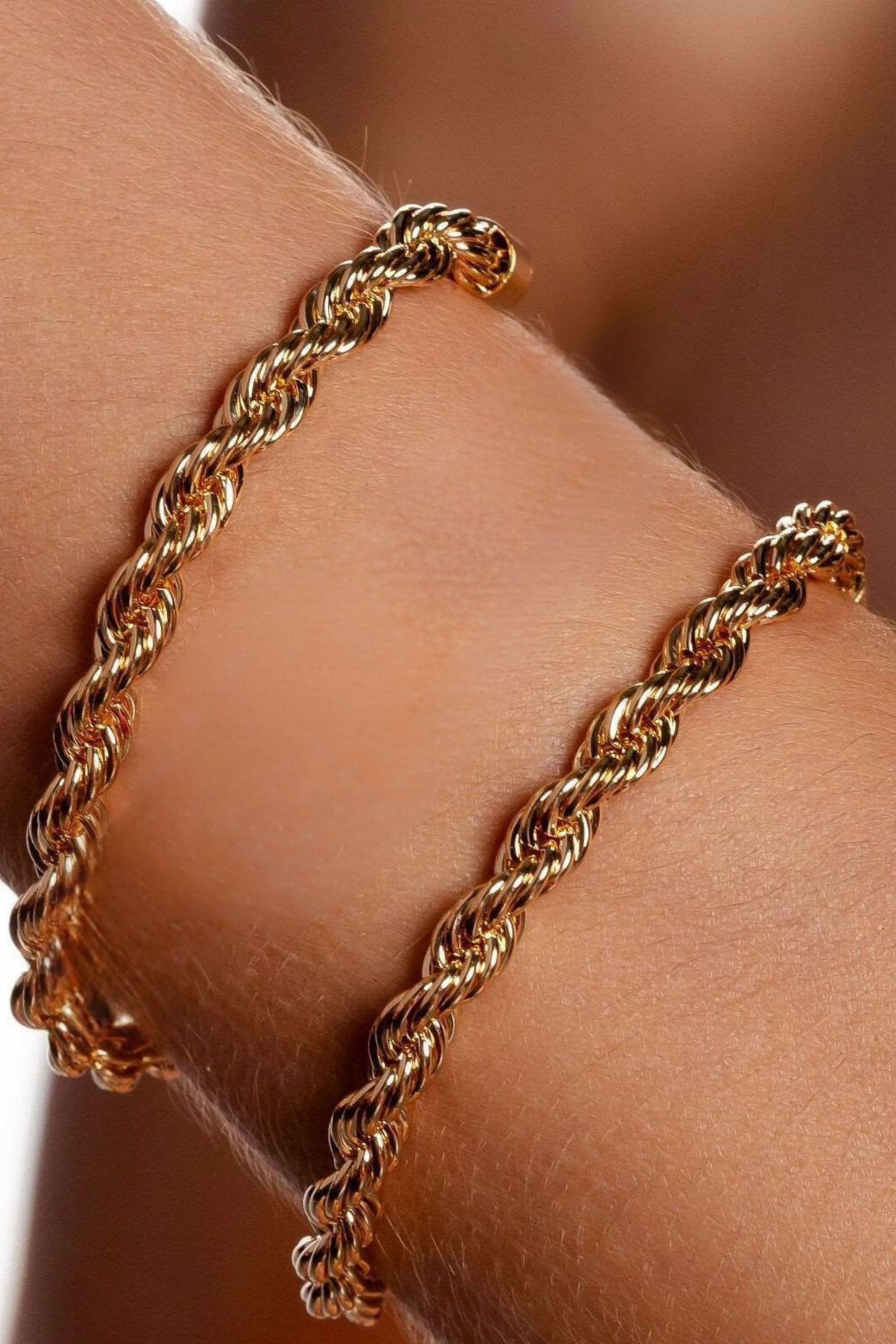 Golden Twist-Up