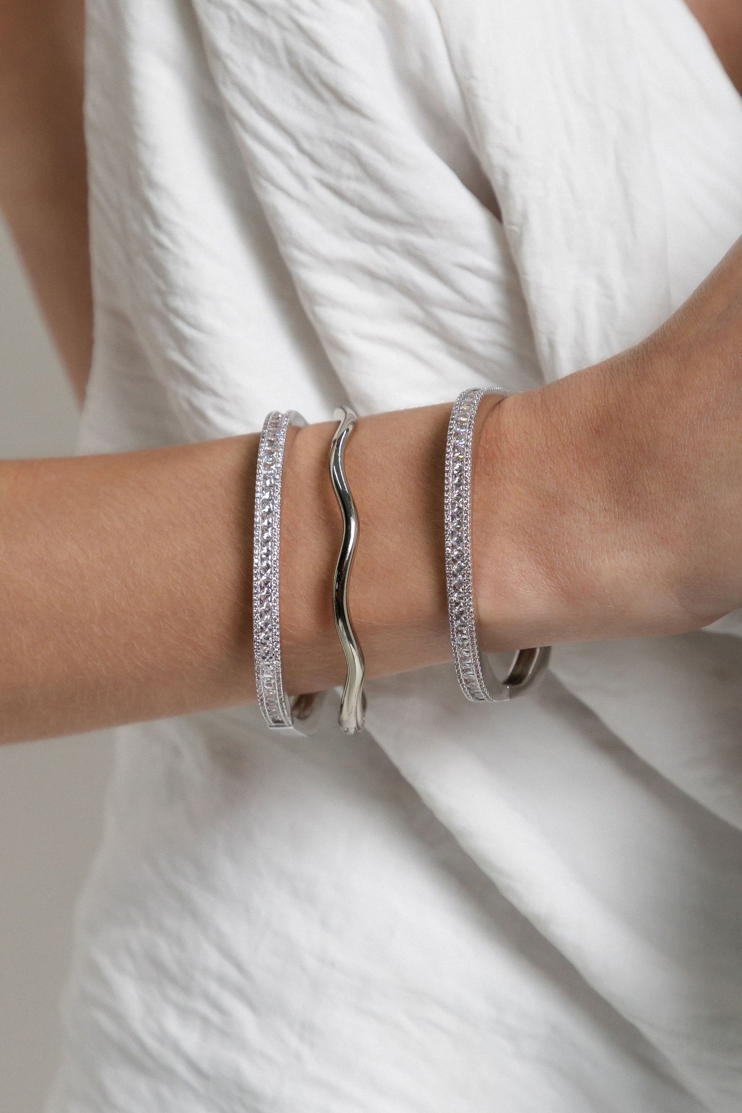 Curvely Bracelet